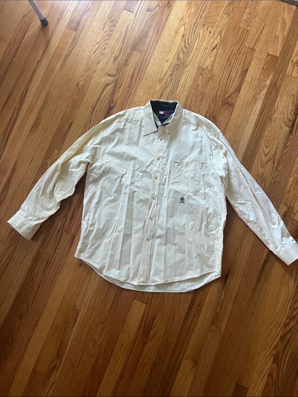 Tommy Hilfiger pale yellow Long-Sleeve Button-Down Shirt with Navy Collar Trim